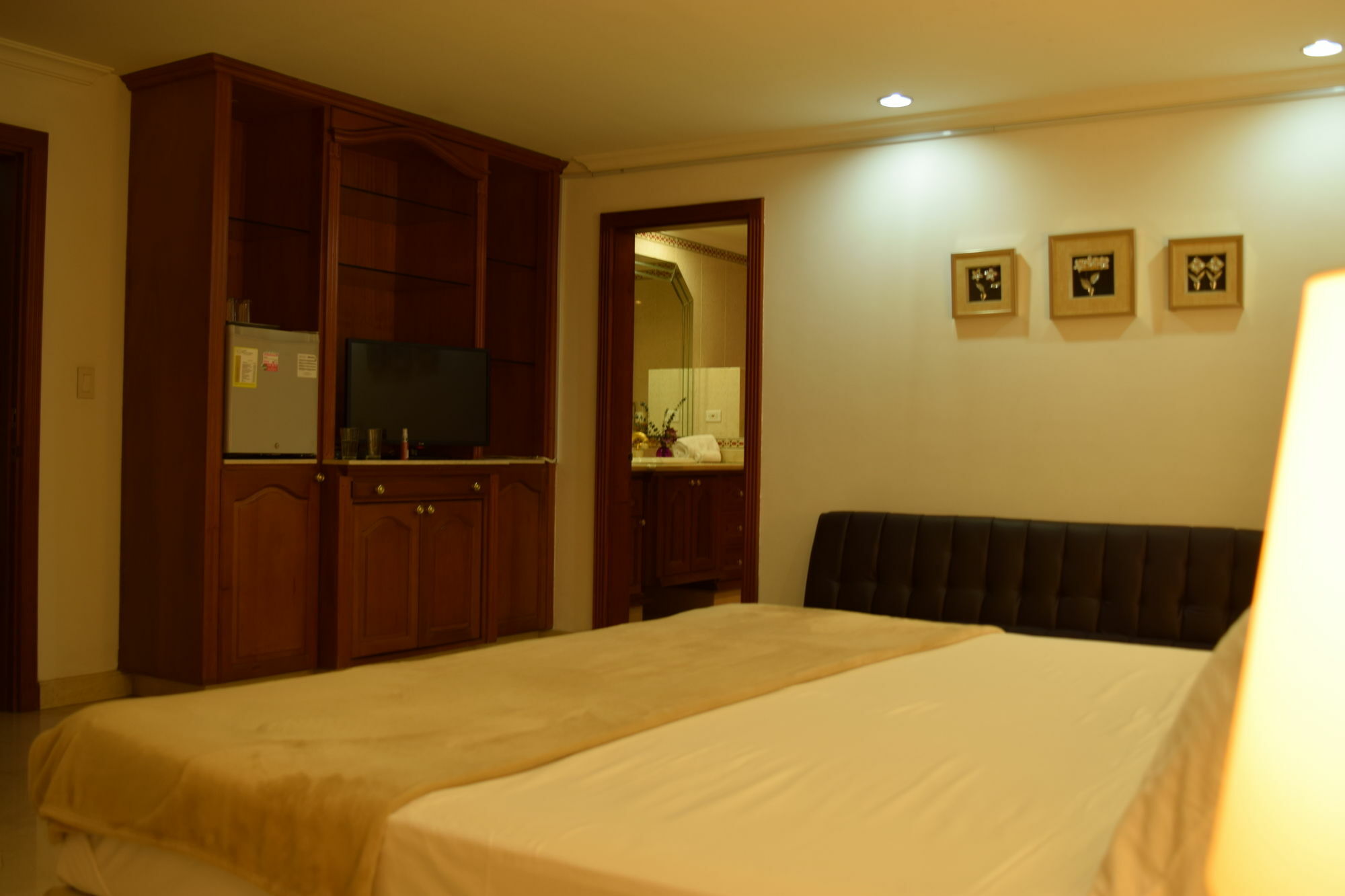 Casa Bella Suites Cali Esterno foto